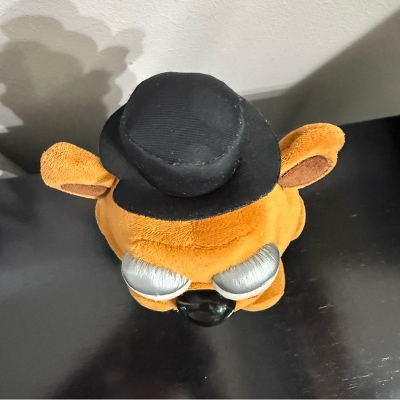 Five Nights at Freddy’s Funko 2016 Nightmare Freddy Plush - Picture 3 of 10